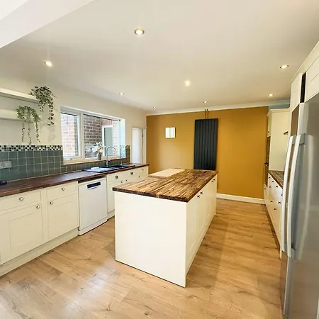 Four Bedroom House In Northcote Road Ferienhaus Bristol